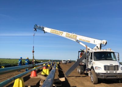 boomtruck-crane-lift-on-pipeline-1